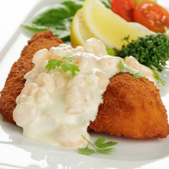 Schollenfilet mit Krabbensauce