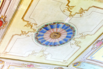 Fototapeta na wymiar Beautiful Ancient Ceiling