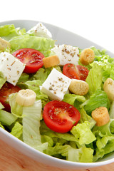 insalata mista con pomodori e feta
