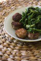 Polpette e broccoli