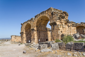 Fototapeta na wymiar Pamukkale - Hierapolis