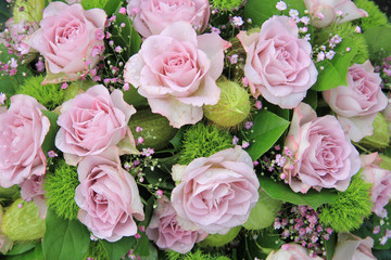 Obraz na płótnie Canvas Bridal bouquet with white roses and gypsophila