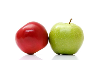 fresh apples isolated on white background