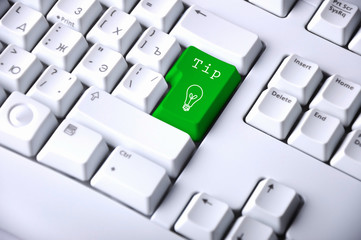 Computer keyboard with idea symbol