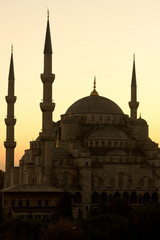 Fototapeta na wymiar The Beautiful domes of Blue Mosque in Istanbul, Turkey