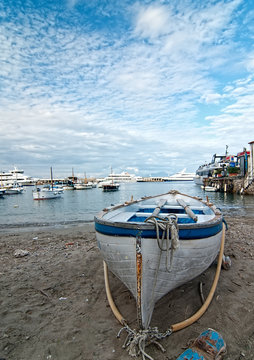 Capri, Boat