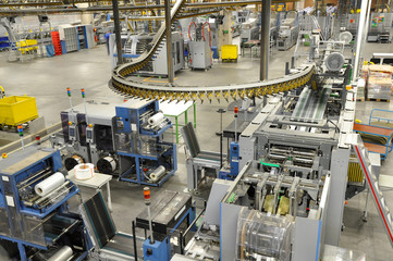 Verpackungsmaschinen Druckerei // Packaging Machinery