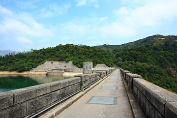 reservoirs dam