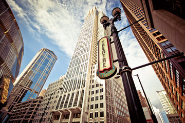 Chicago downtown at theatre district - obrazy, fototapety, plakaty