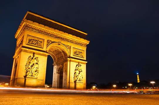 Fototapeta arc de triomphe de nuit à Paris