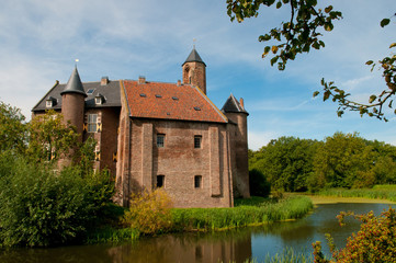 castle waardenburg