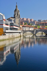 La Ribera market and San Anton bridge (Bilbao)