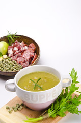 Erbsensuppe