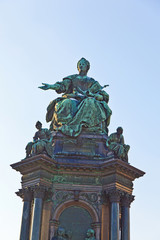 Fototapeta na wymiar Maria Theresia Monument, in Vienna