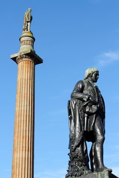 Walter Scott Und Robert Burns In Glasgow