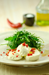 arugula, mozzarella and chili