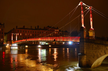 Fototapeta na wymiar Most na Saone Lyon