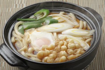 鍋焼きうどん