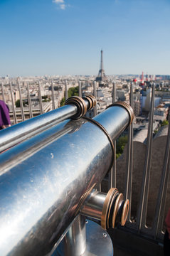 Longuevue sur la Tour Eiffel - Paris - France