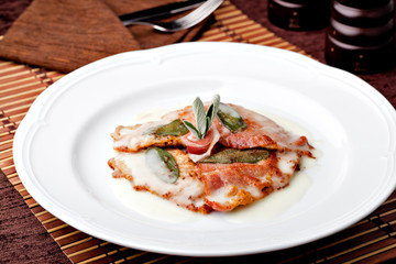 saltimbocca (Salt' im bocca)