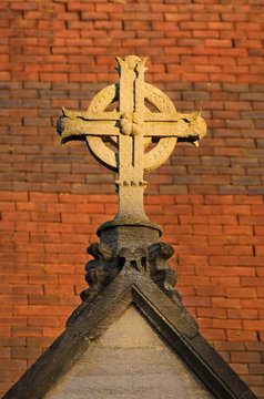 Anglican cross