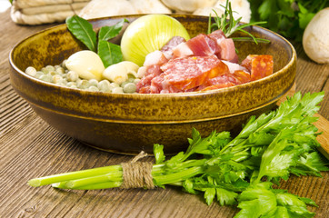 erbsensuppe  zutaten