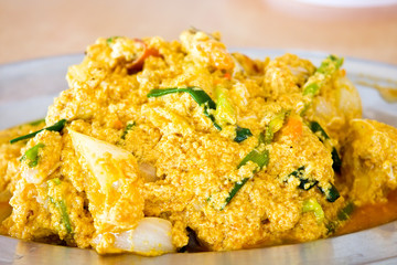 Close up Fried crab in curry on table