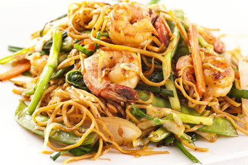 Stir-fried chinesische Nudeln