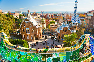 Fototapeta na wymiar Park Guell w Barcelonie, Hiszpania.