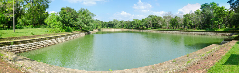 Fototapeta na wymiar Abhayagiri Giant Pond
