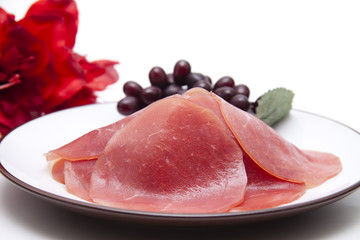 Lachsschinken mit Trauben