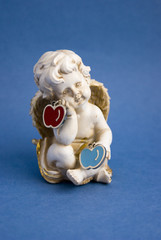 ангел играет в яблочки