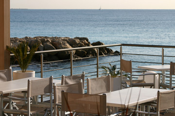 restaurant bord de mer terrasse
