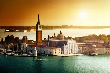Blick auf die Insel San Giorgio, Venedig, Italien © Iakov Kalinin