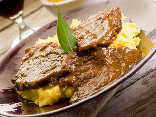 braised meat with  porridge