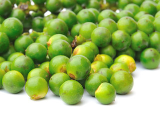 macro green peppercorns