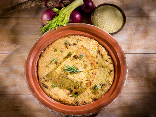 couscous cake with onions