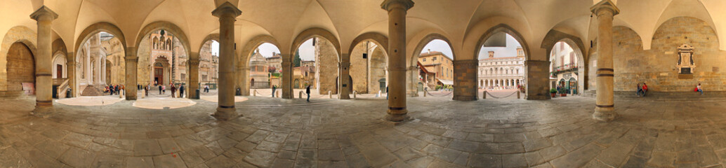 Bergamo, la Loggia a 360 gradi - obrazy, fototapety, plakaty