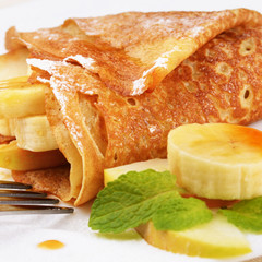 Crepes with maple syrup