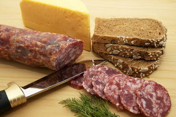 продукты питания на доске