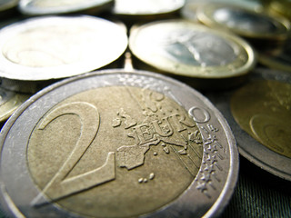 Soldi Denaro in Monete da due Euro
