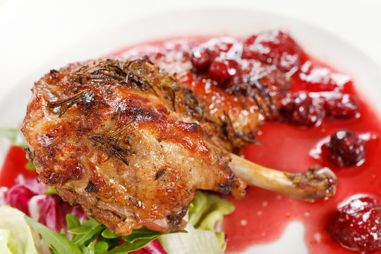 duck wings with cranberry sauce