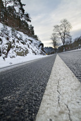 Landstraße im Winter