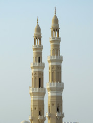 Bahrain, Manama: The Kanoo mosque beautiful twin minarets