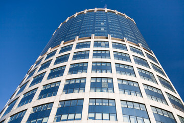 Fototapeta na wymiar high office building at sunny day