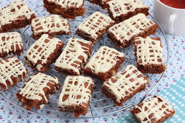 Chocolate brownies or blondies