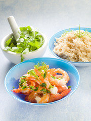 shrimp with rice and arugula