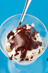 vanilla ice cream with chocolate