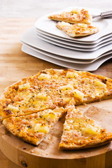 Pizza with pineapple and ham, Hawaiian