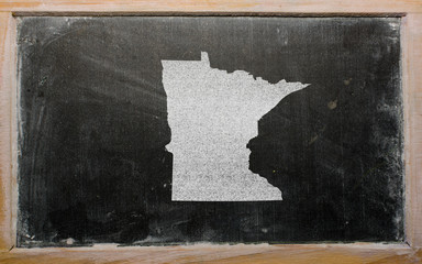 outline map of us state of minnesota on blackboard